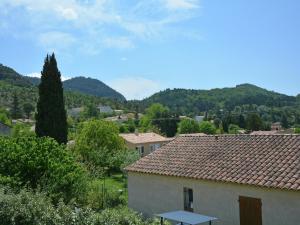 Villas Villa in Malaucene with Heated Pool, cleaning included : photos des chambres