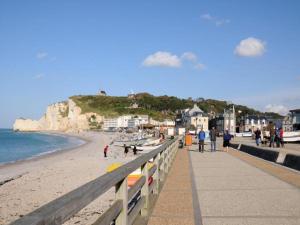 Maisons de vacances Holiday Home in Normandy near the Sea : photos des chambres