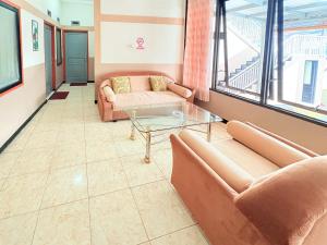 RedDoorz Syariah at Nusa Indah near BNS