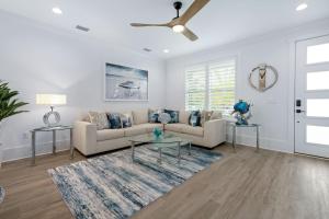 Tipsy Turtle l Heated Pool l Walk to Beach