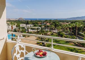 Classic Room - Sea View room in Hotel Corsica & Spa