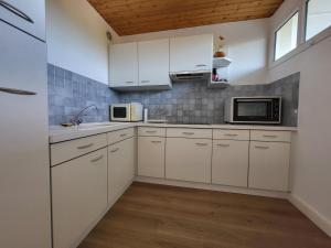 Appartements Appartement renove pour 4 pers., vue mer, salle de jeux et parking inclus - FR-1-364-180 : photos des chambres