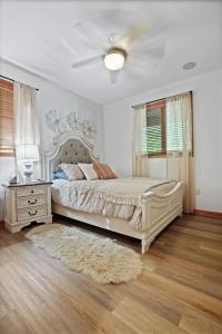 Family Lake Getaway,Hot Tub ,Pickleball,Firepit