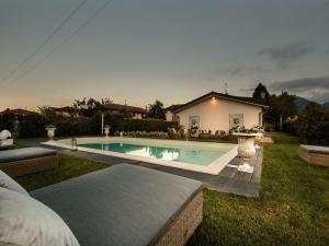 Tuscan Villa with Pool Near Lucca