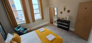 Stunning Penthouse - Town centre - Parking - 2BR