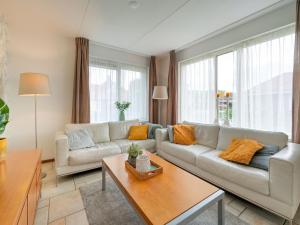Nice holiday home in Zeewolde, cleaning included