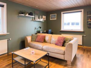 Cozy Home With Fantastic Views