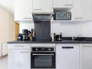 Appartements Appartement 4 personnes proche lac de Genos - FR-1-695-77 : photos des chambres