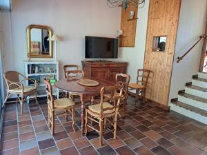 Maisons de vacances Maison charmante 2 chambres proche foret et plage - FR-1-323-582 : photos des chambres