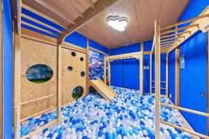 親子で遊べるボルダリングやボールプール付きの貸し切りアパート 国立駅徒歩4分