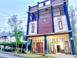 RedDoorz at Hotel Huni Raya Bromo - 2-star hotels in Pasuruan