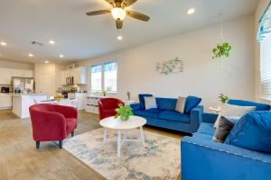 Remote Working Hub with Yard in South Austin Suburbs