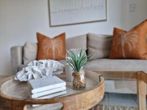 Chakas Paradise Apt with stunning Sea Views!!