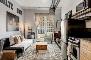 2 Full Beds, Free Parking Underground Heated, Rogers Place, 1 Bedroom Condo Downtown Central - 4hvězdičkové hotely ve městě Edmonton