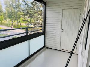 Modern Flat Near Metro Garage 85SM