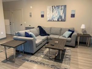 Harbor Haven, Just 2 miles from Beale!