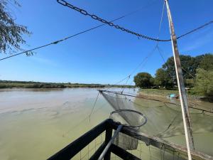 Maisons de vacances Gite Rive Charente Le Bateau : photos des chambres