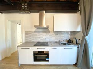 Bright Elegance - Motta Apartments