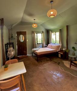 Cozy local style house only 1 min to the beach