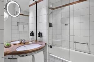 Deluxe Twin Room room in Lindner Hotel BayArena