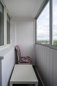 Dąbrowskiego Comfort Apartment by BookingHost