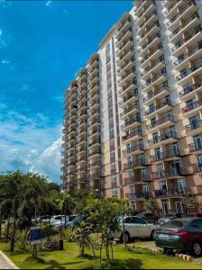 Aunt & Niece Condo Studio