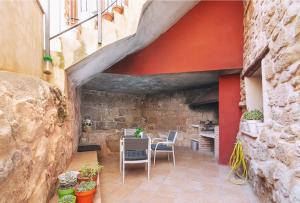 Patio con barbacoa disfruta del Matarraña