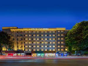 Atour Light Hotel Chengdu Kuanzhai Alley Fuqin Metro Station