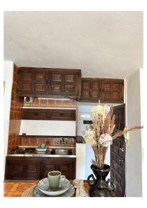 Modern & Sunny Studio