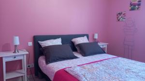 Appartements Gite Chez Gwen et Flo avec Jardin : photos des chambres