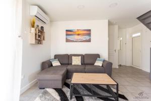 Maisons de vacances CASA LEIA - A 4 min de la plage, avec Wifi : photos des chambres