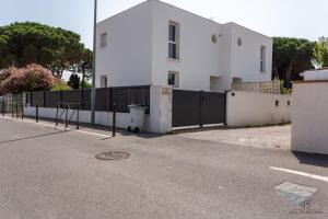 Maisons de vacances CASA LEIA - A 4 min de la plage, avec Wifi : photos des chambres