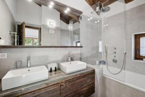 Chalet Skyfall by Mrs Miggins