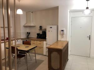 Appartements Studio 38m2 le Grand Angle, centre-ville, parking et terrasse : photos des chambres