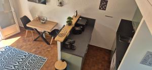 Green Village, Maison climatisée, 6 pers, piscine, wifi, garage, terrasse