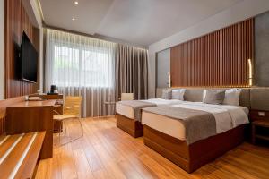 Standard Twin Room-breakast excluded room in RIN Airport Hotel
