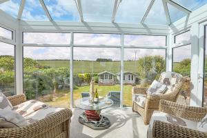 Finest Retreats - Shoe Buttons Cottage at Gap Road