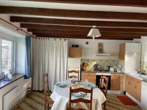 Maisons de vacances Les Gites De L Etang Neuf Die Unterkunfte Von Etang Neuf : photos des chambres