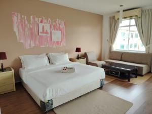 Natol Homestay - Kuching Home Penthouse Airport Road