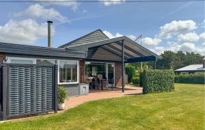 Amazing Home In Tarm With Wifi