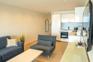 STUDIO Luxe CENTER BAY 4