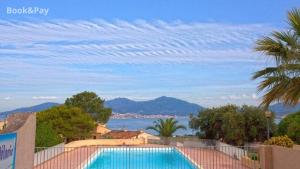 La Petite Felicità - Jolie Vue sur la Baie dAjaccio