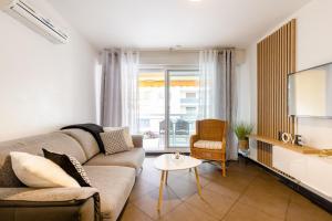 2Room Apart with AC, 3 min to the beach, Small garage