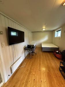 Private room with shared amenities, Lofoten