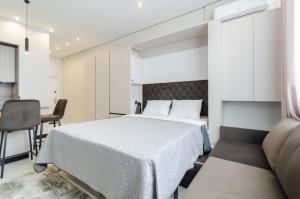 Petrovdom Apartments 24-280в in RC Manhattan, Beresteiskyi 11