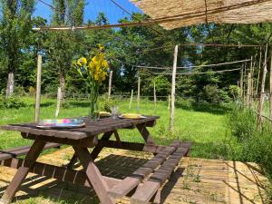 Appartements Appartement cosy dans un cadre verdoyant : photos des chambres