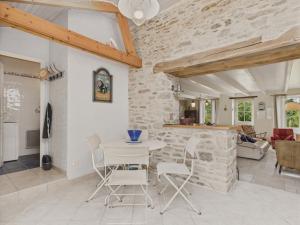 Maison bretonne pour 4 adultes et 3 enfants