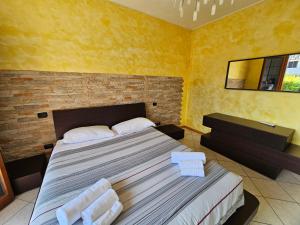 Michy House-by Goccia di Lago