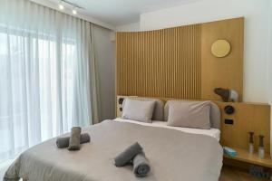 ZEN stays - Lux 2BR private garden