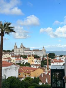 O Poleiro - Modern Living